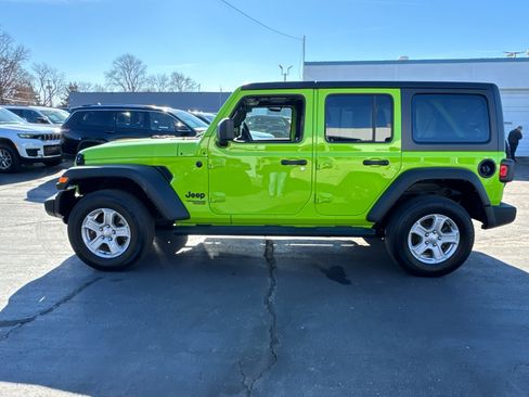 Used 2021 Jeep Wrangler Unlimited Sport image 3