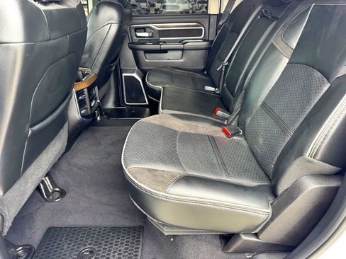 Used 2024 RAM 2500 Laramie image 16