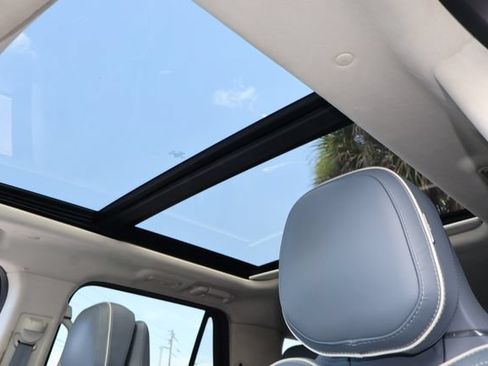 Used 2021 Lincoln Navigator Black Label AWD/4WD image 34