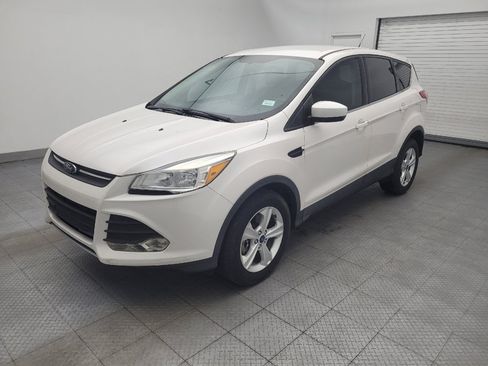 Used 2016 Ford Escape SE AWD/4WD image 2