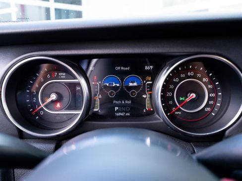 Used 2020 Jeep Gladiator Rubicon AWD/4WD image 33