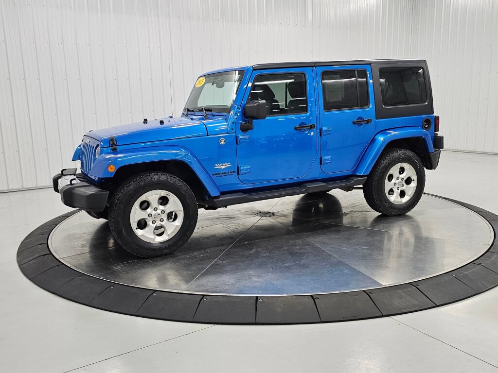 Used 2015 Jeep Wrangler Unlimited Sahara w/ Connectivity Group AWD/4WD image 1