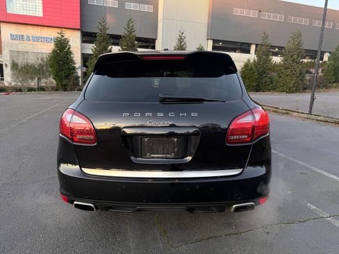 Used 2011 Porsche Cayenne image 12