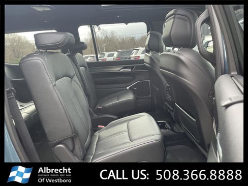 New 2026 Jeep Grand Wagoneer Limited image 15