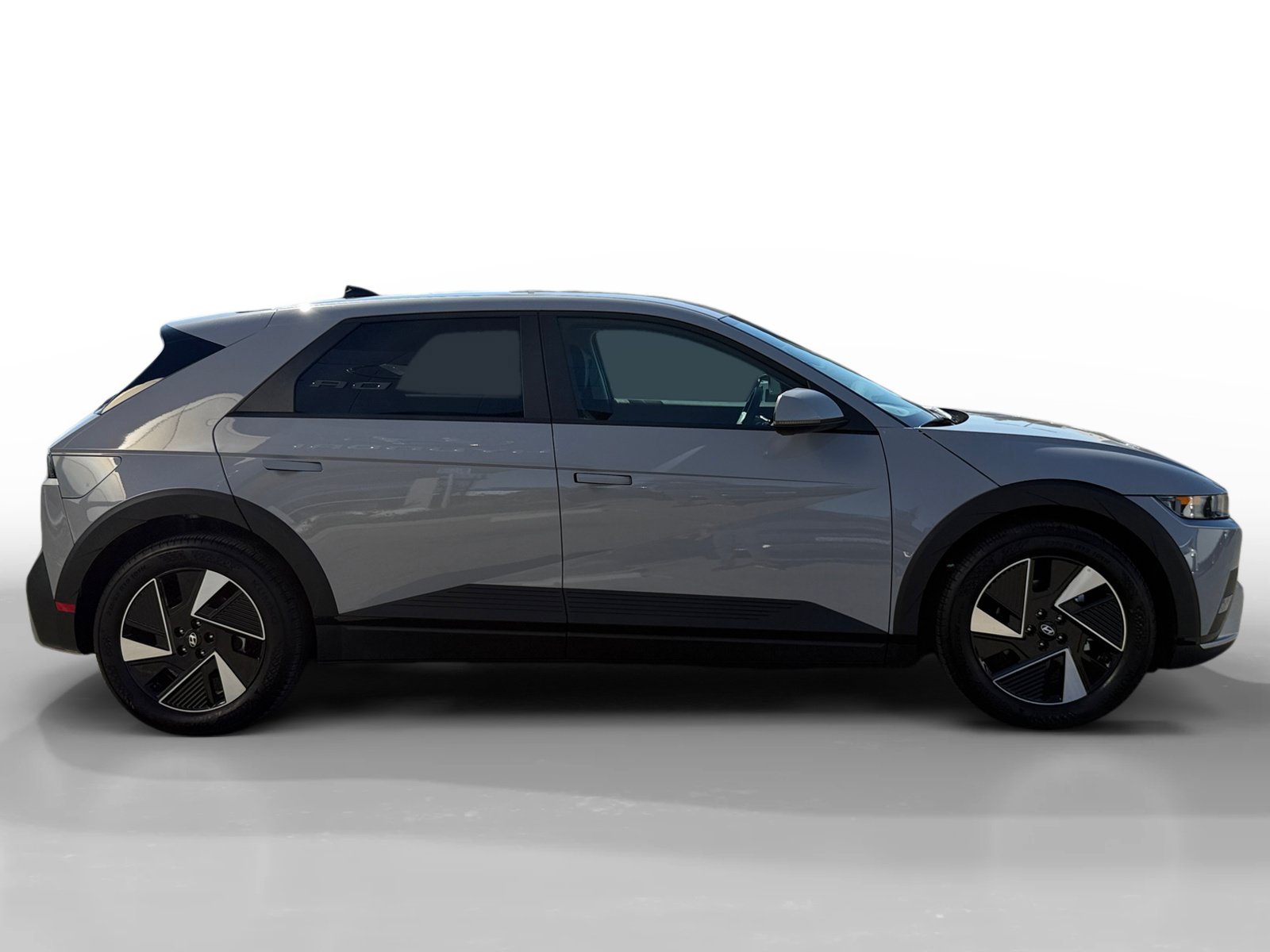 Certified 2026 Hyundai Ioniq 5 SEL RWD image 6
