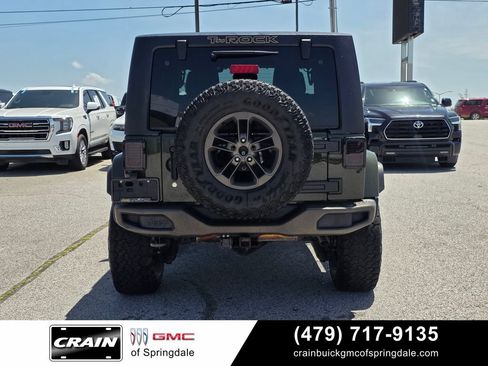Used 2016 Jeep Wrangler Sahara AWD/4WD image 6