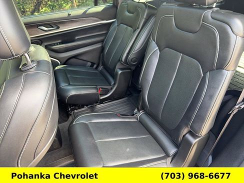 Used 2022 Jeep Grand Cherokee L Limited w/ Luxury Tech Group II AWD/4WD image 32