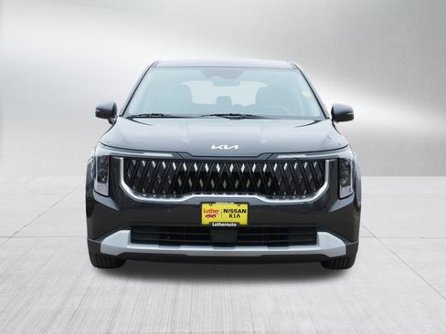 Certified 2025 Kia Carnival LXS image 2