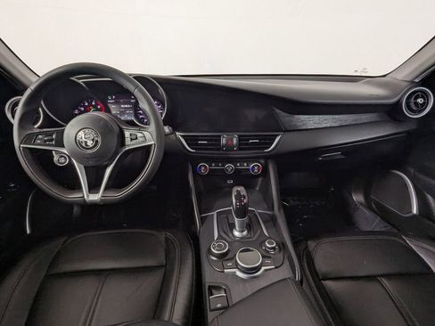 Used 2019 Alfa Romeo Giulia w/ Nero Edizione RWD image 14