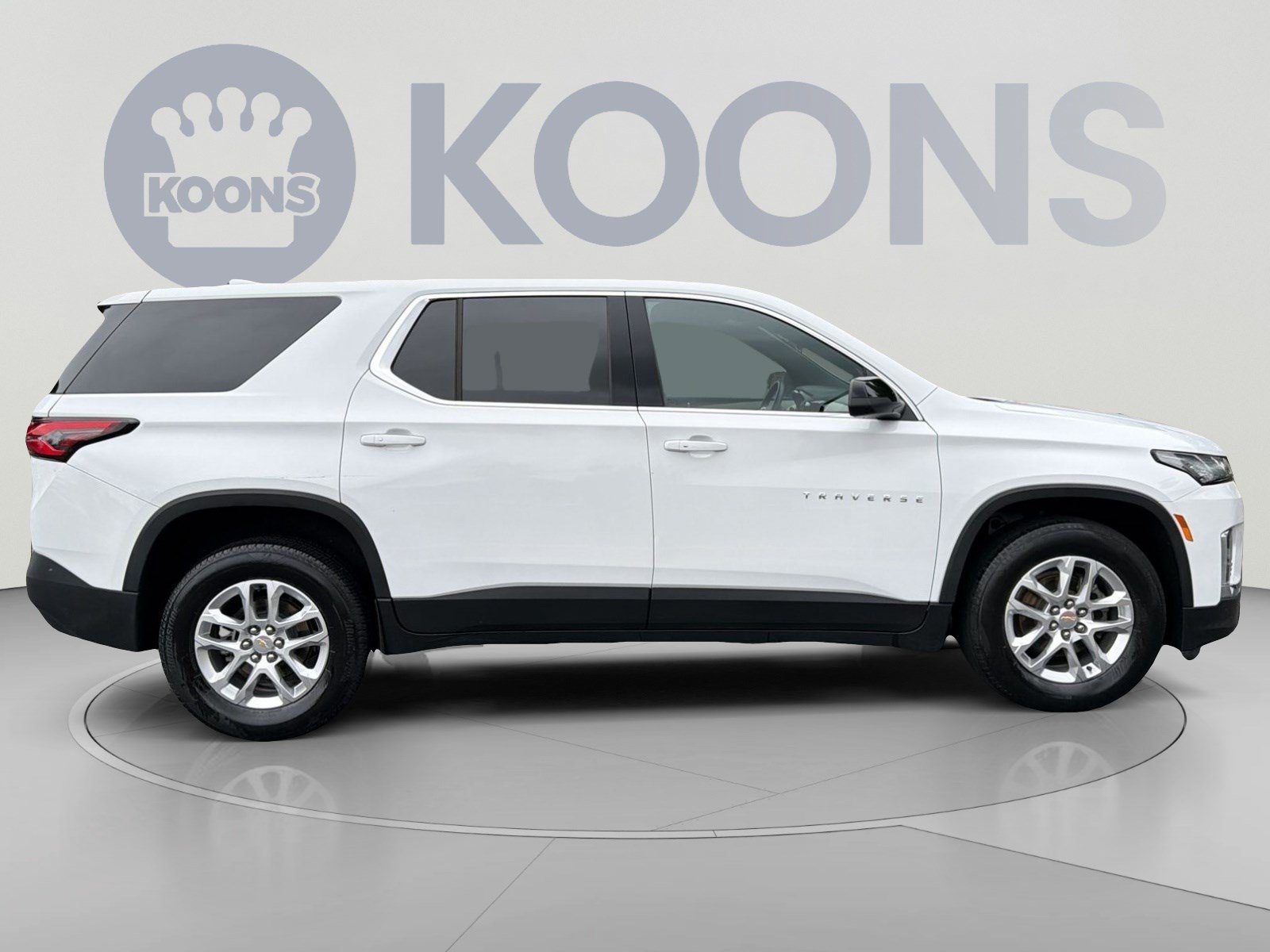 Used 2023 Chevrolet Traverse LS FWD image 8
