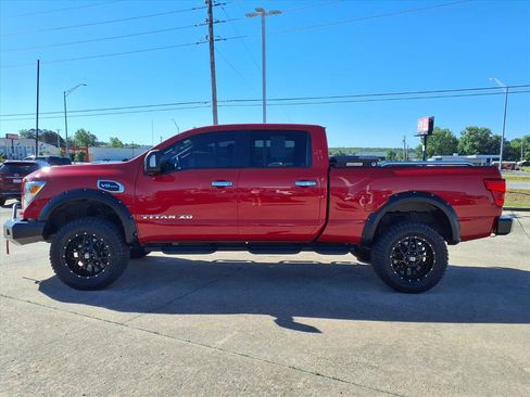 Used 2021 Nissan Titan SV AWD/4WD image 18