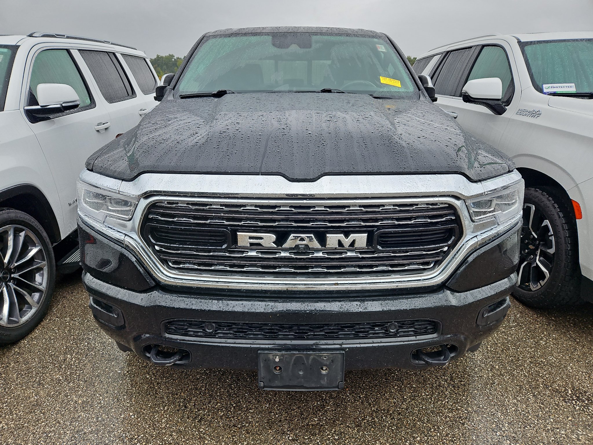Used 2019 RAM 1500 Limited AWD/4WD image 2