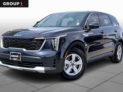 Used 2025 Kia Sorento LX