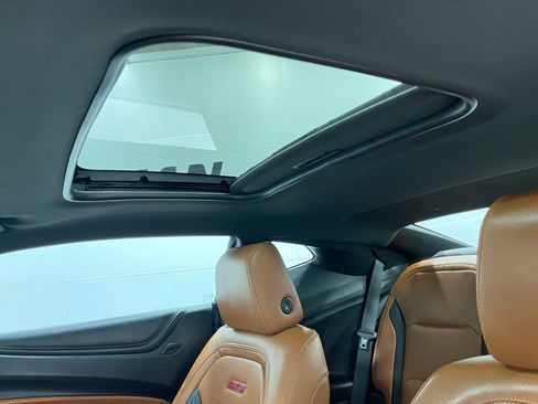 Used 2018 Chevrolet Camaro SS RWD image 11