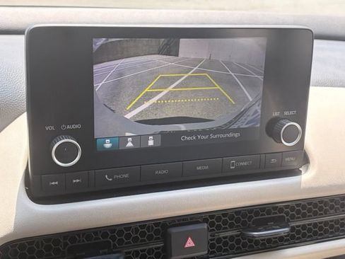 Certified 2025 Honda HR-V LX image 20
