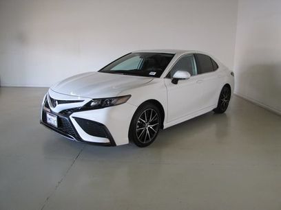 Used 2024 Toyota Camry SE