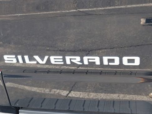 Used 2023 Chevrolet Silverado 1500 Custom AWD/4WD image 38