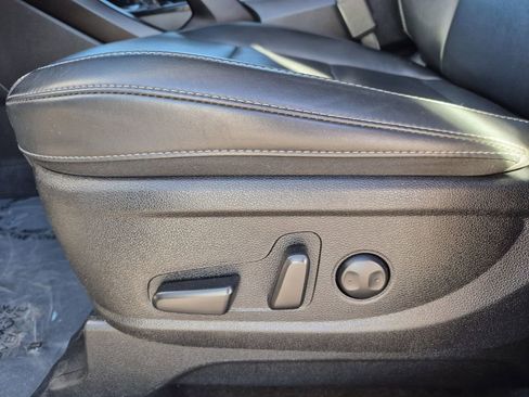 Used 2025 Kia Telluride S image 13