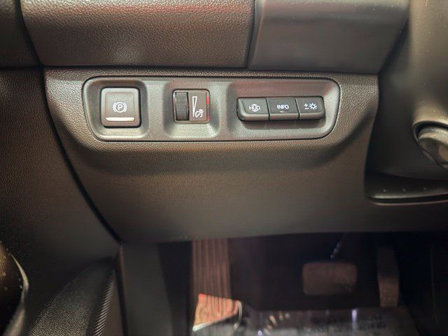Used 2023 GMC Acadia AT4 w/ GMC Pro Grade Package AWD/4WD image 15