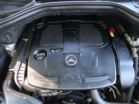 Used 2016 Mercedes-Benz GLE 350 4MATIC image 44