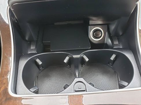 Used 2017 Mercedes-Benz GLC 300 4MATIC image 23