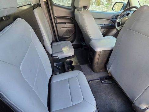 Used 2022 Chevrolet Colorado W/T w/ WT Convenience Package RWD image 34