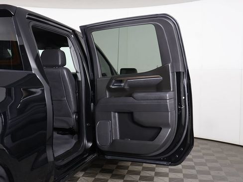 Used 2025 Chevrolet Silverado 1500 LT Trail Boss w/ Convenience Package II AWD/4WD image 22