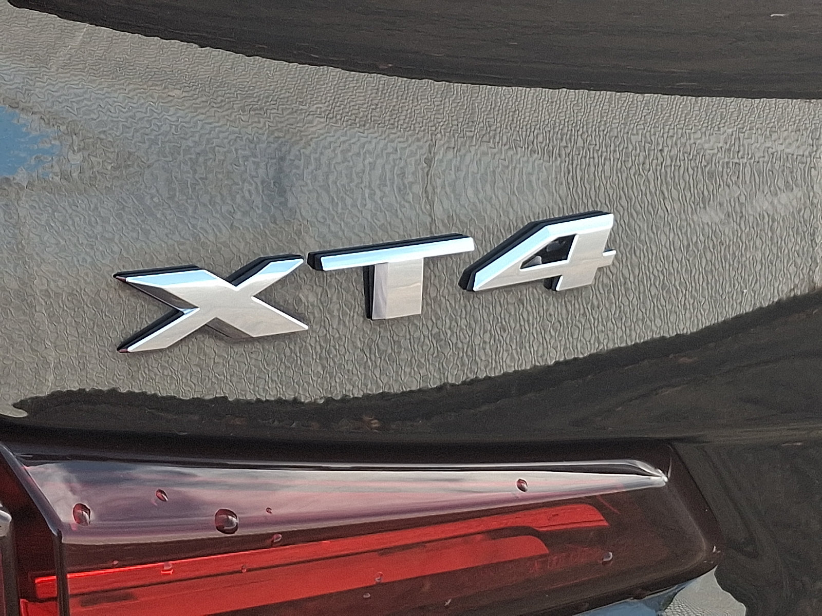 Used 2024 Cadillac XT4 Premium Luxury AWD/4WD image 30
