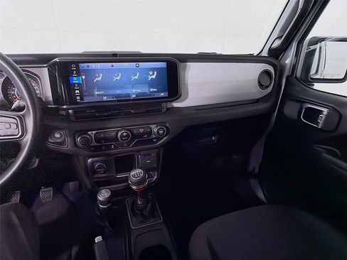 Used 2024 Jeep Wrangler Sport AWD/4WD image 22
