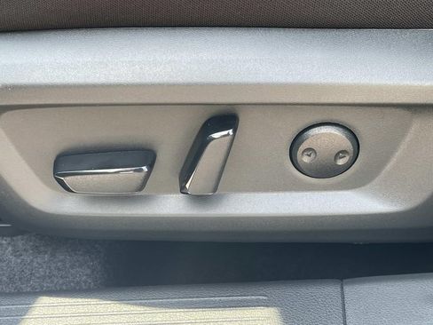 New 2026 Nissan Rogue SV AWD/4WD image 22