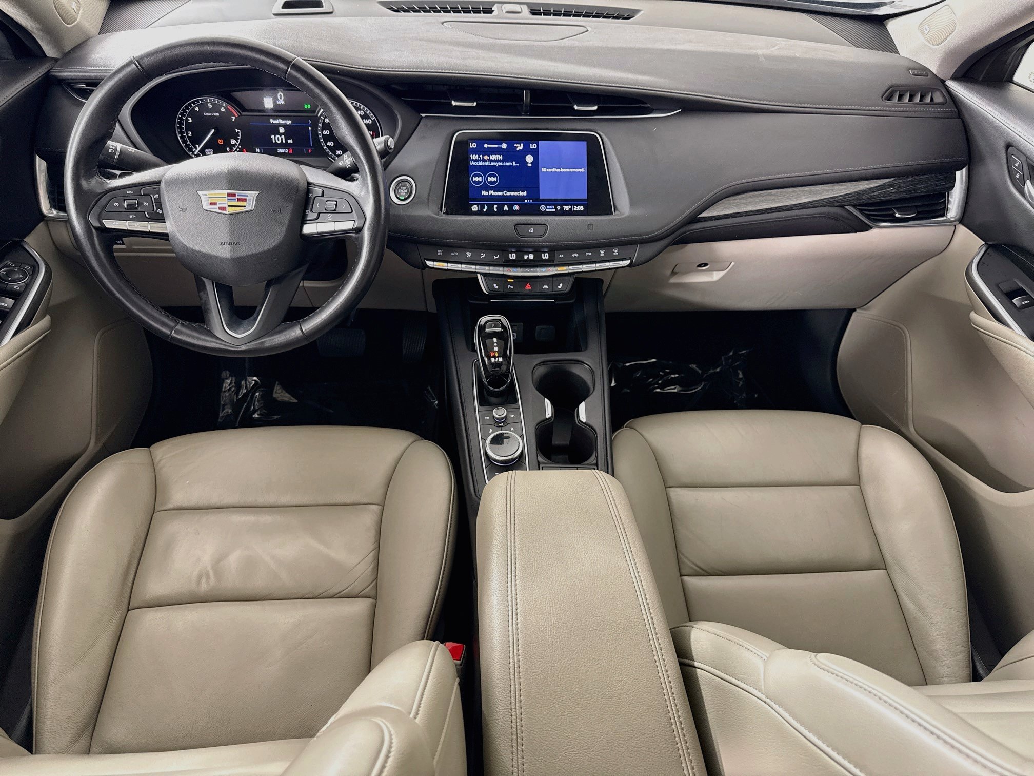Used 2021 Cadillac XT4 Premium Luxury w/ Cold Weather Package FWD image 26