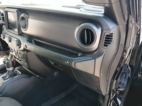 Used 2023 Jeep Gladiator Sport AWD/4WD image 35