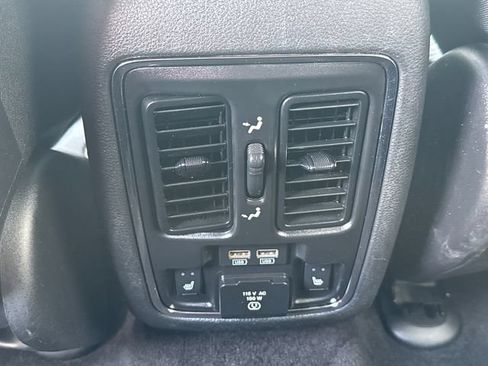 Used 2018 Jeep Grand Cherokee Limited RWD image 23