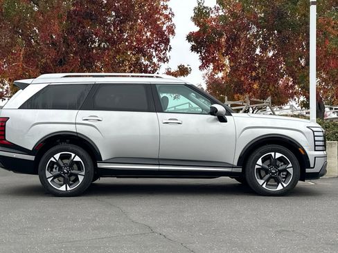 New 2026 Hyundai Palisade Limited image 3