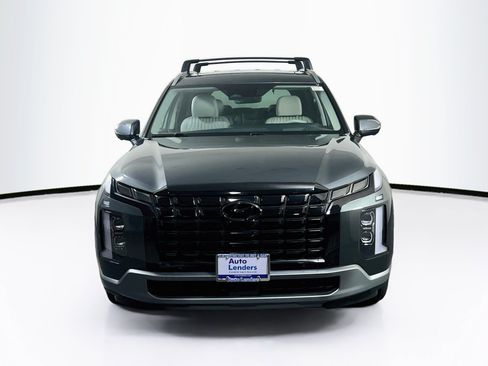 Used 2023 Hyundai Palisade Limited AWD/4WD image 2