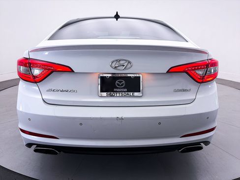 Used 2015 Hyundai Sonata Limited w/ Option Group 06 FWD image 11