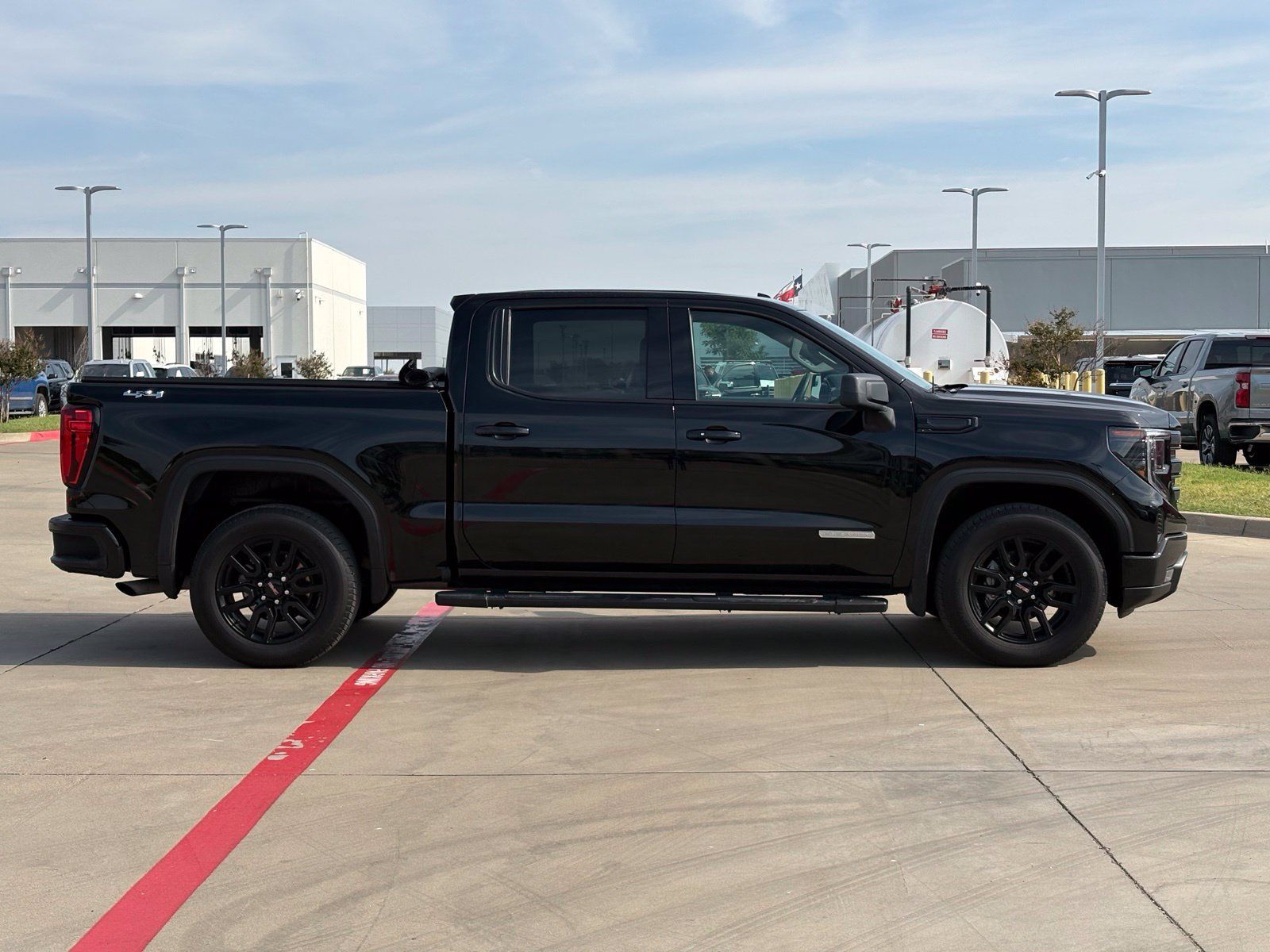 Used 2024 GMC Sierra 1500 Elevation AWD/4WD image 8