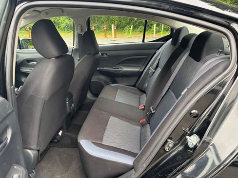 Used 2025 Nissan Versa SV FWD image 23