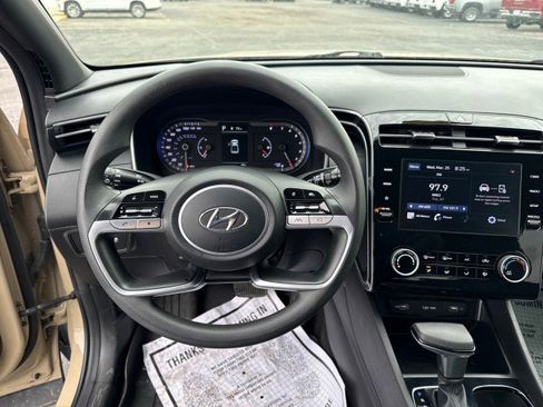 Used 2023 Hyundai Santa Cruz SEL image 7