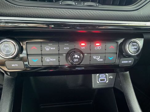 Used 2023 Jeep Compass Trailhawk image 26