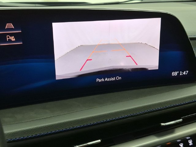 Certified 2024 Cadillac XT4 Sport AWD/4WD image 16