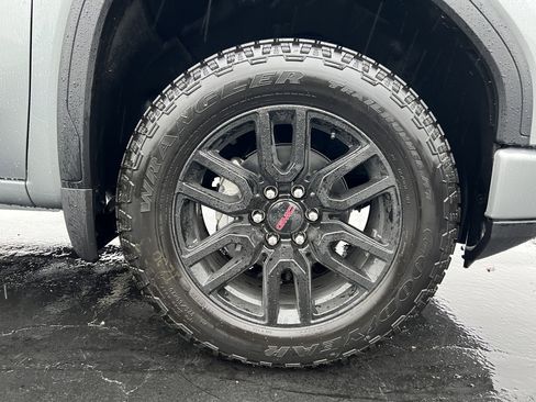 New 2026 GMC Sierra 1500 Elevation image 12