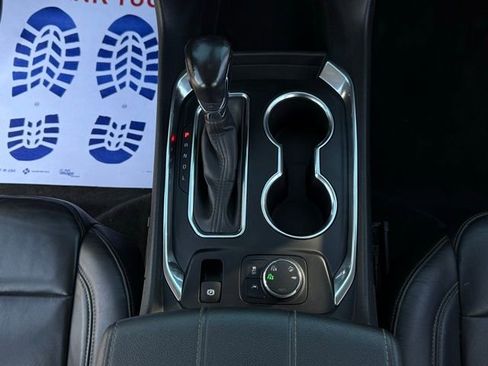 Used 2021 Chevrolet Traverse RS image 31