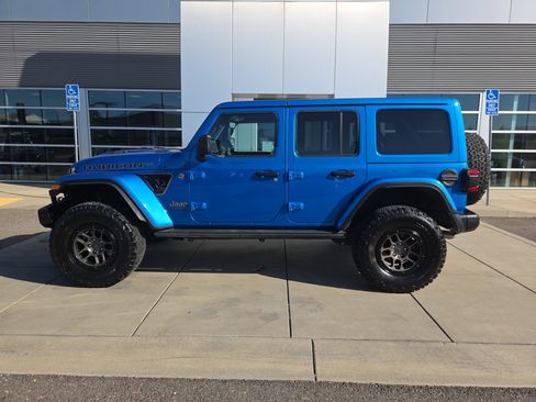 Used 2023 Jeep Wrangler Unlimited Rubicon 392 AWD/4WD image 2