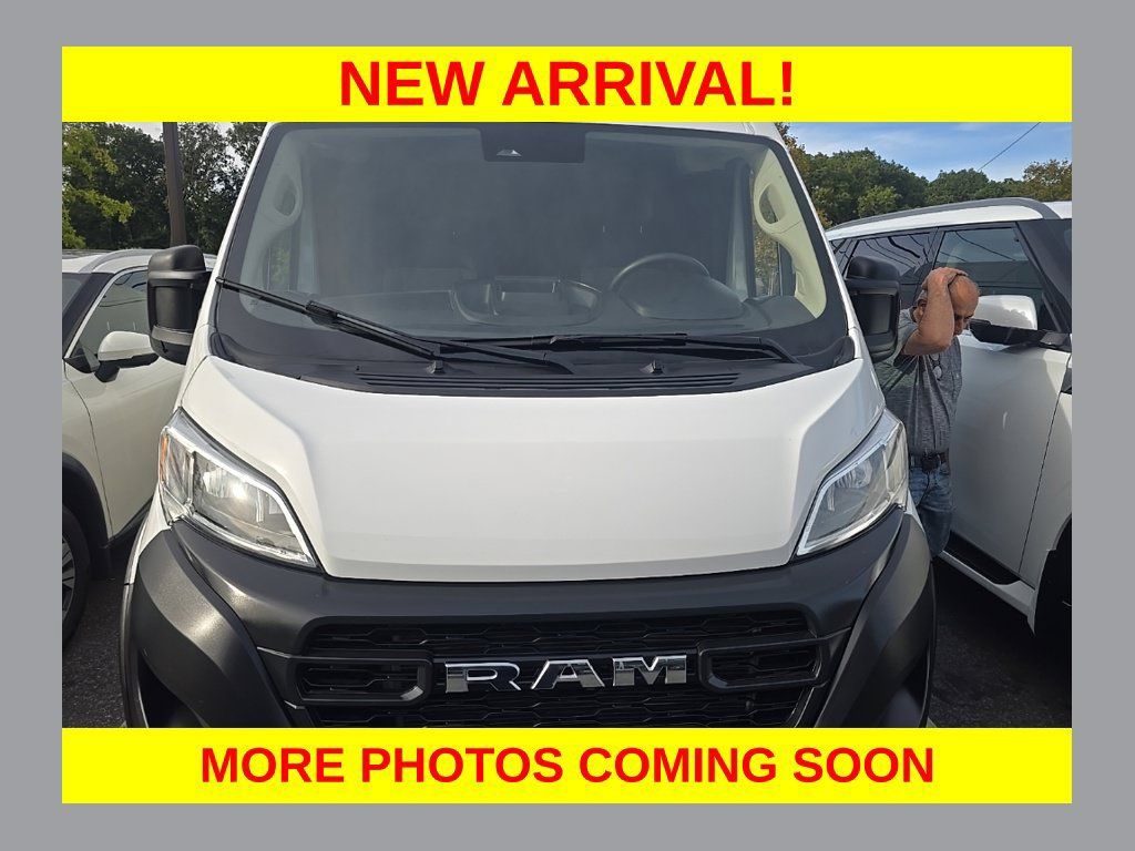 Used 2025 RAM ProMaster 2500 w/ Convenience Group FWD image 1