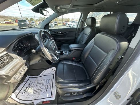 Used 2022 GMC Acadia SLT w/ Technology Package image 11