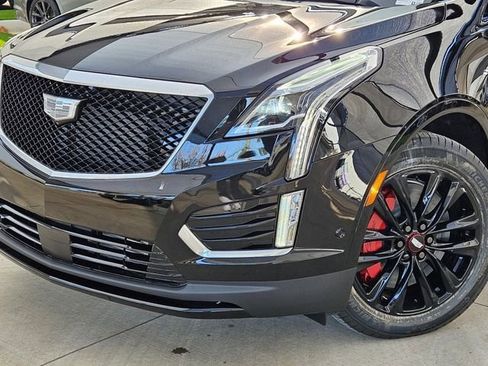 New 2026 Cadillac XT5 Sportv w/ LPO, Red Accent Package image 7