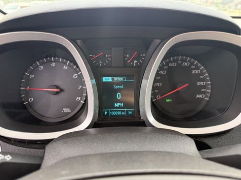 Used 2015 Chevrolet Equinox LS image 16