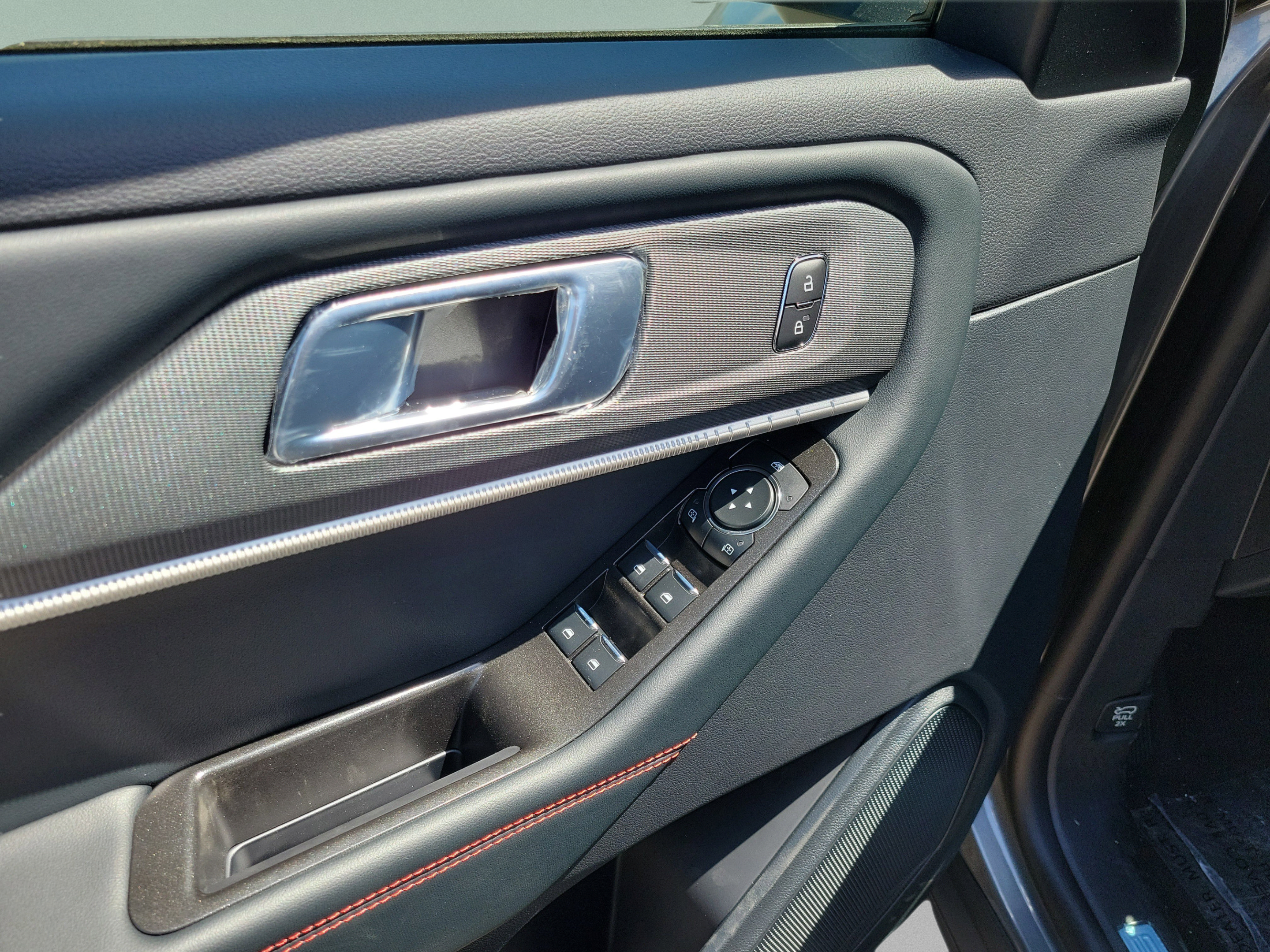 New 2026 Ford Explorer ST-Line RWD image 6