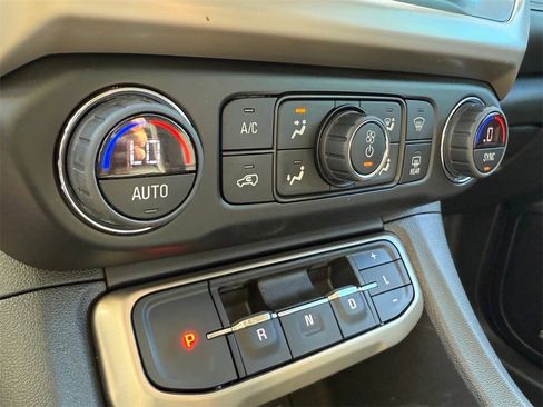 Used 2023 GMC Acadia Denali w/ Denali Ultimate Package image 18